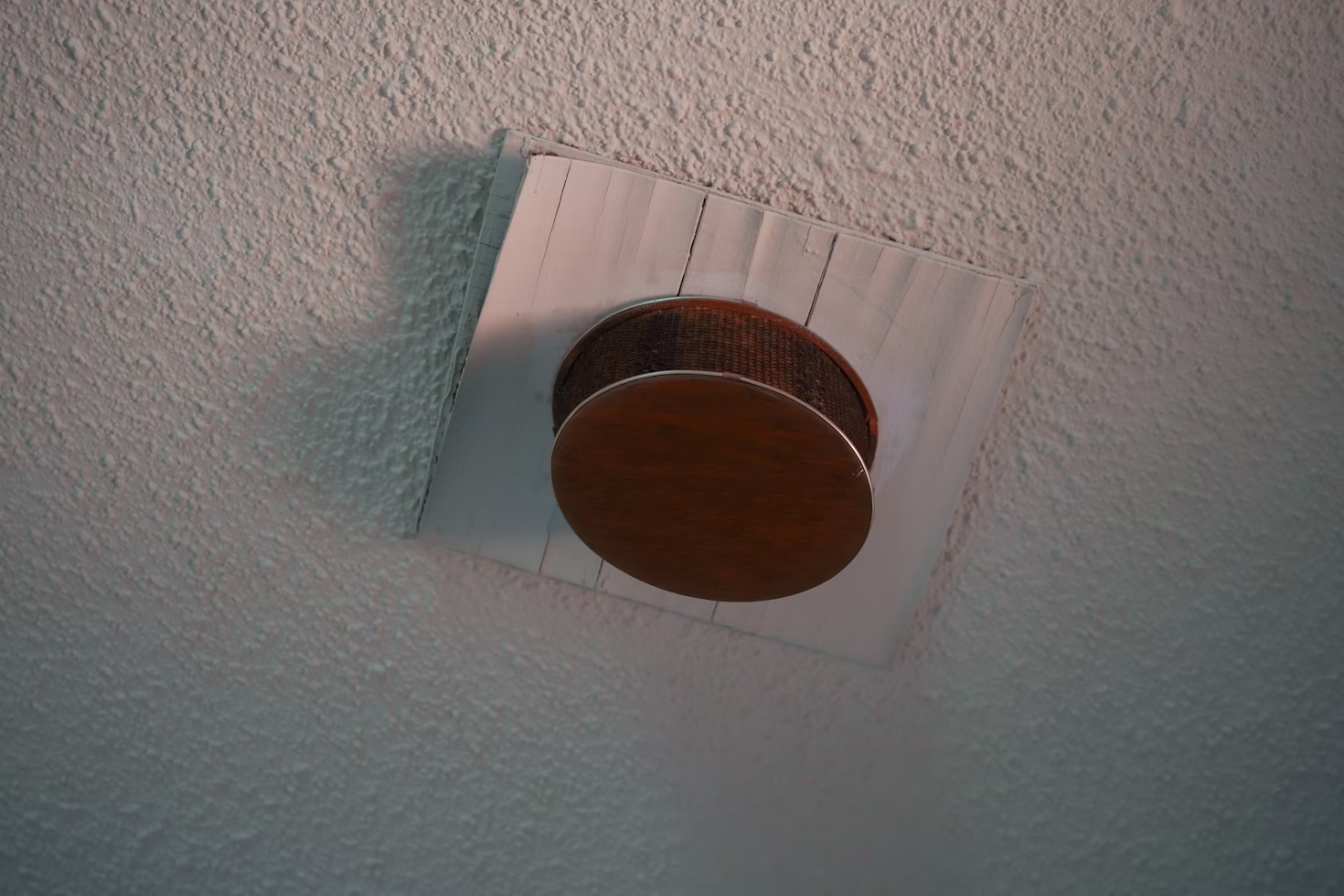 Older wired smoke detector