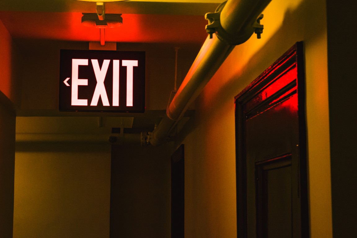 does-your-building-have-adequate-emergency-lighting-and-exit-signs